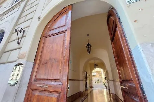 Apartamento Monti Piano Terra Particolare Roma 0*,